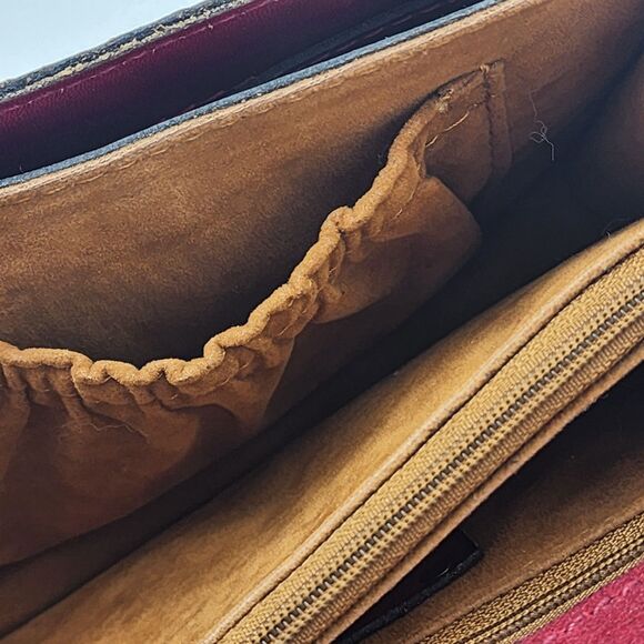 Patricia Nash Bianco Red Floral Convertible Wristlet Crossbody Bag - Picture 8 of 12